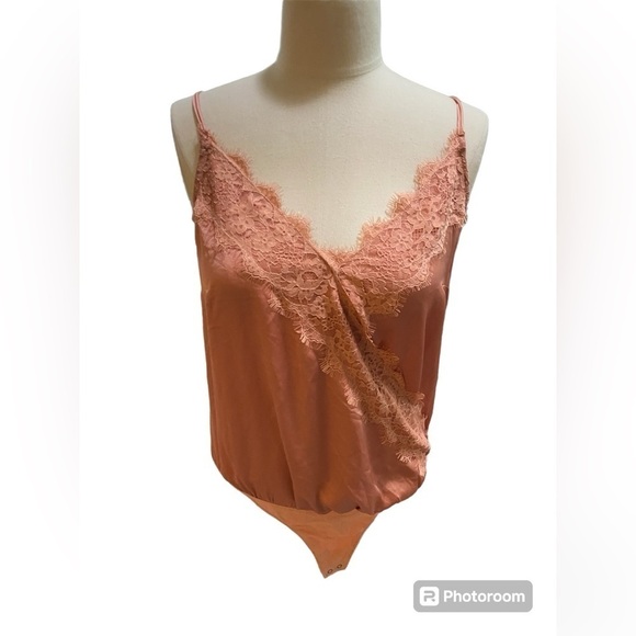 Abercrombie & Fitch Wrap-Front Satin Cami pale pink Bodysuit Size L - Picture 1 of 9